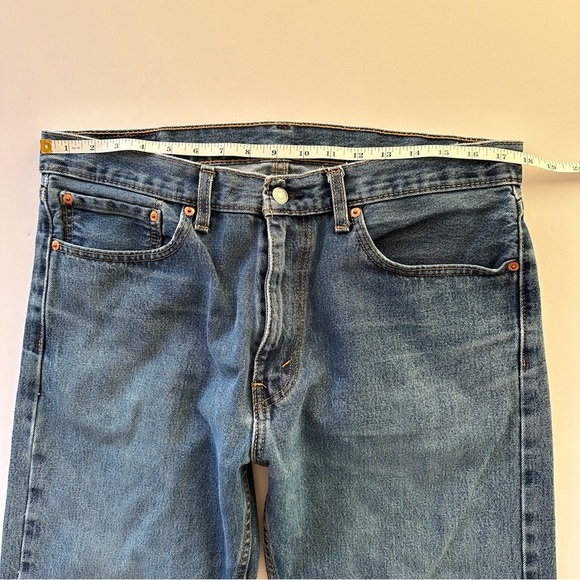 Levi's 505 Regular Fit Straight Leg 35 Distressed - Picture 11 of 14